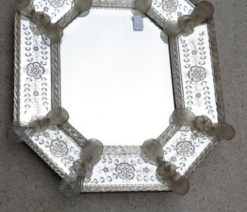 Murano Octagonal Mirror With Parecloses-photo-2
