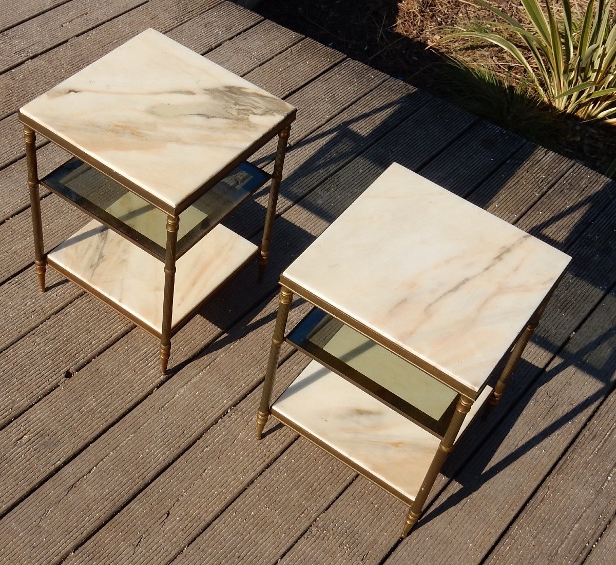 1950/70 ′ Pair Of Ends Of Sofas In Golden Brass Onyx Trays Maison Baguès