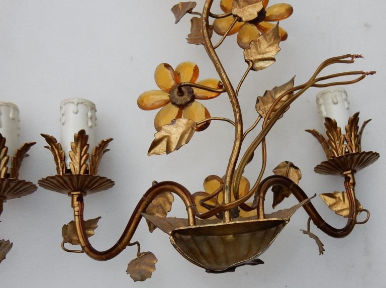 1970 ′ Pair Of Golden Metal Sconces Decorated With Flowers And Leaves Style Maison Baguès-photo-2