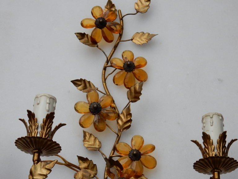 1970 ′ Pair Of Golden Metal Sconces Decorated With Flowers And Leaves Style Maison Baguès-photo-1