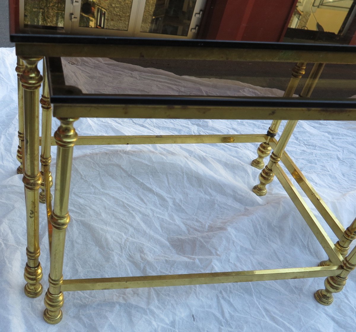 1970 ′ Series Of 2 Golden Metal Nesting Tables-photo-3