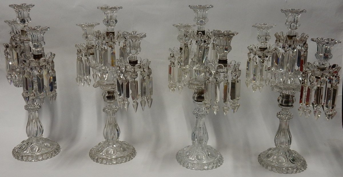 1950 ′ Series Of 4 Candlesticks With 2 Branches Beaded Sockets And Signed Baccarat Relief