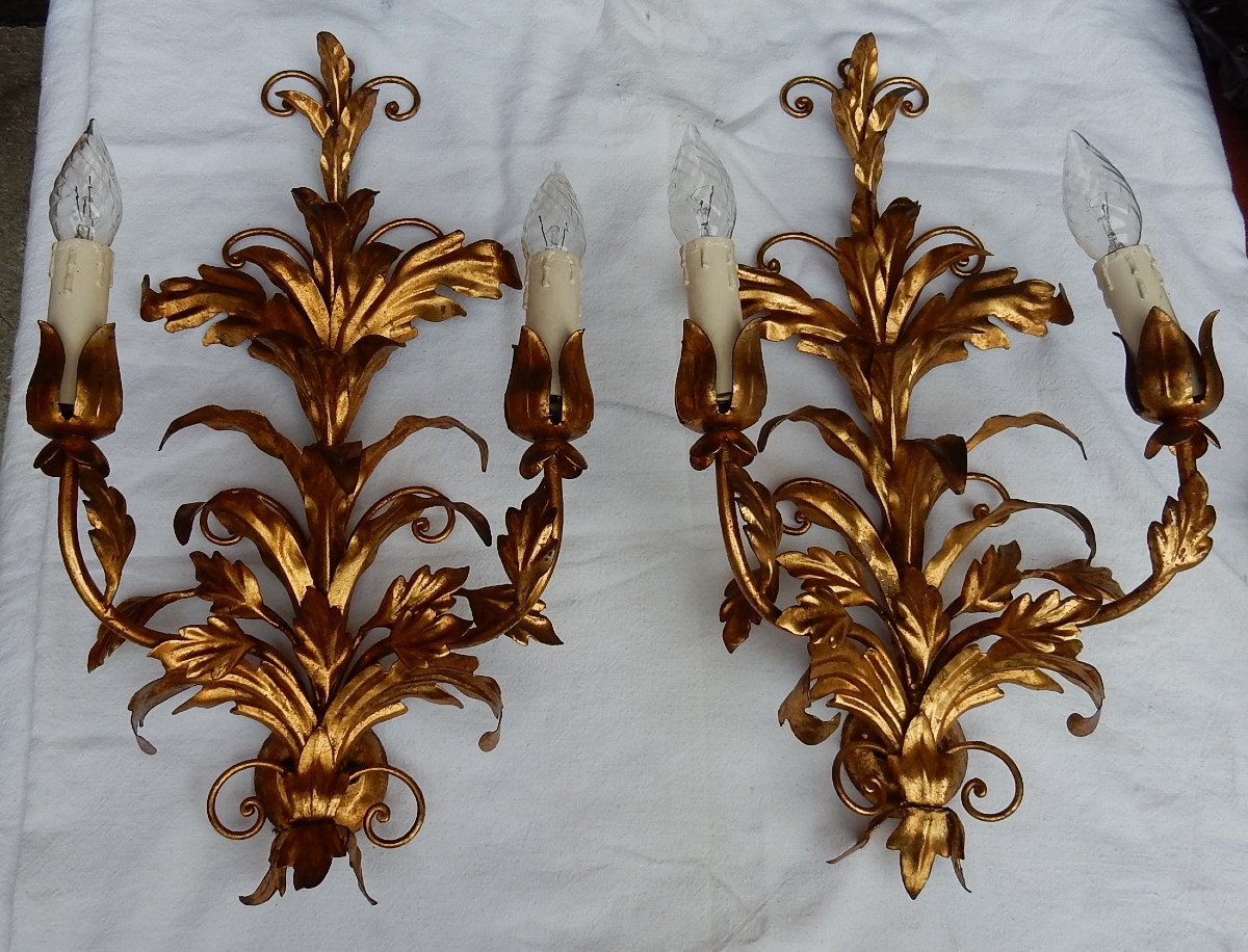 1970 ′ Pair Of Golden Iron Wall Lights Flowers And Foliage With 2 Bulbs-photo-2