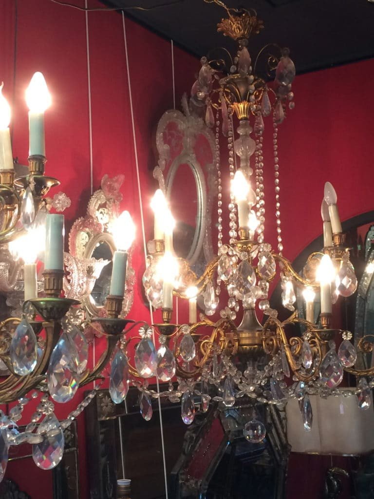 1900′ 2 Lustres Bronze Et Cristal 6 Et 8 Bras Mêmes Modèles-photo-3