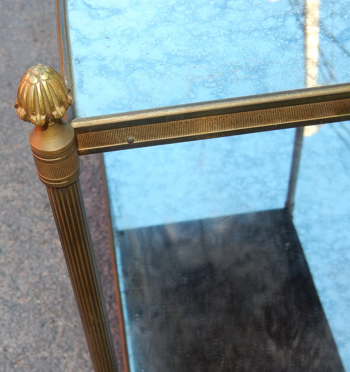 1950/70 ′ End Of Sofa Maison Baguès Brass And Bronze Trays Aged Oxidized Mirror And Flower-photo-1