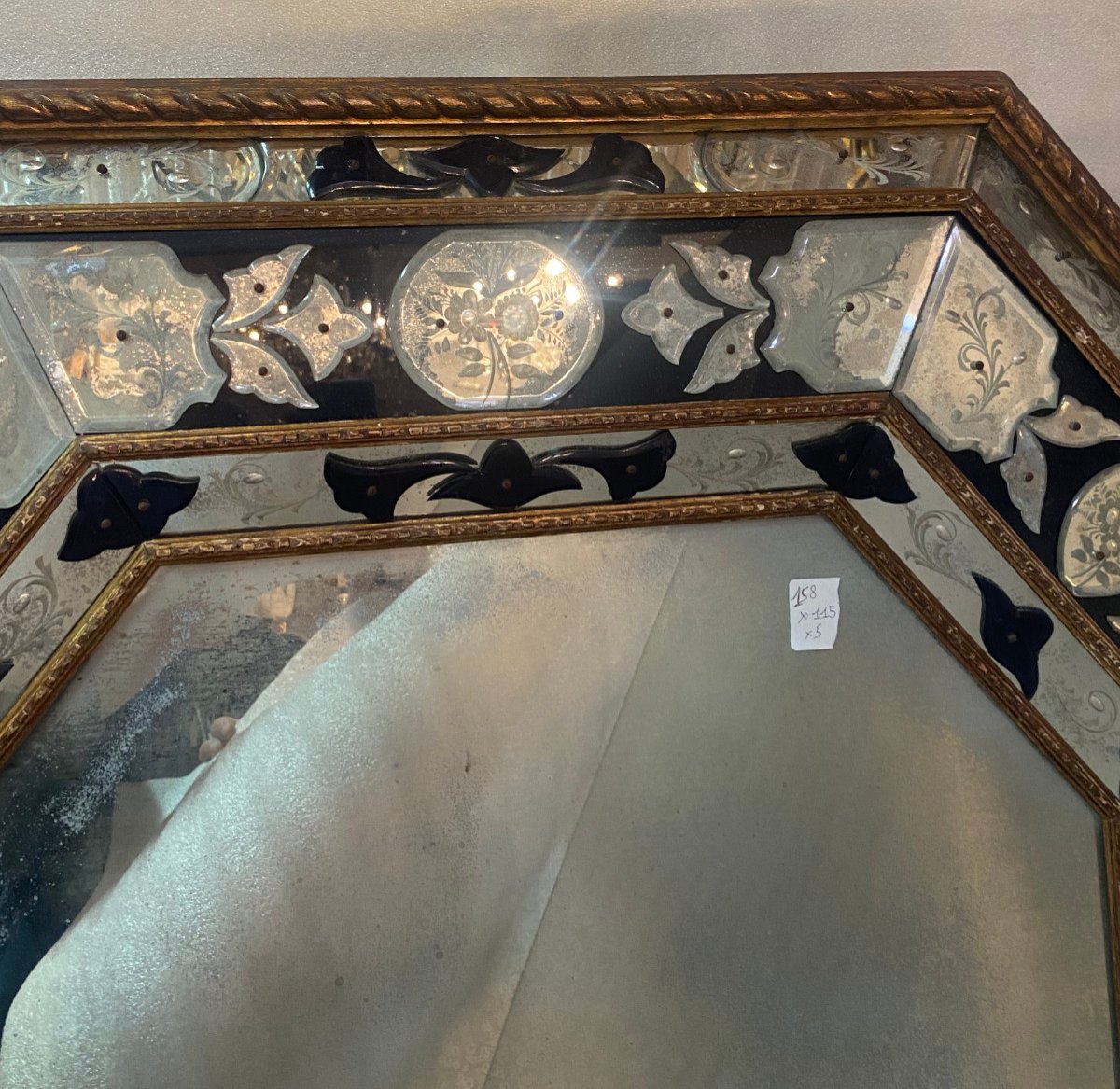 1970/80 Venice Octagonal Mirror Style Louis 14 Pareclose Golden Wood With Blue Glass Ornaments-photo-3