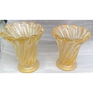 1970′ Vases Similaires Torsadés Cristal Murano Avec Paillons D’ Or Murano H 26 et 24,5 cm