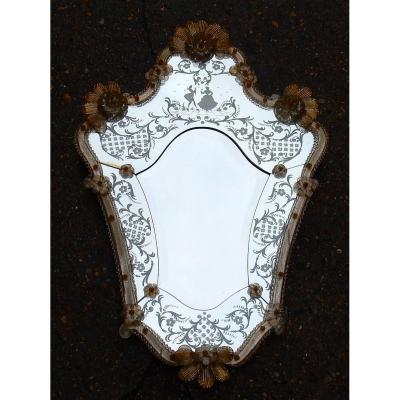 1950/70 Miroir Murano Romantique Avec Paillons D’or Mr Et Mme, H 87 X 59 Cm