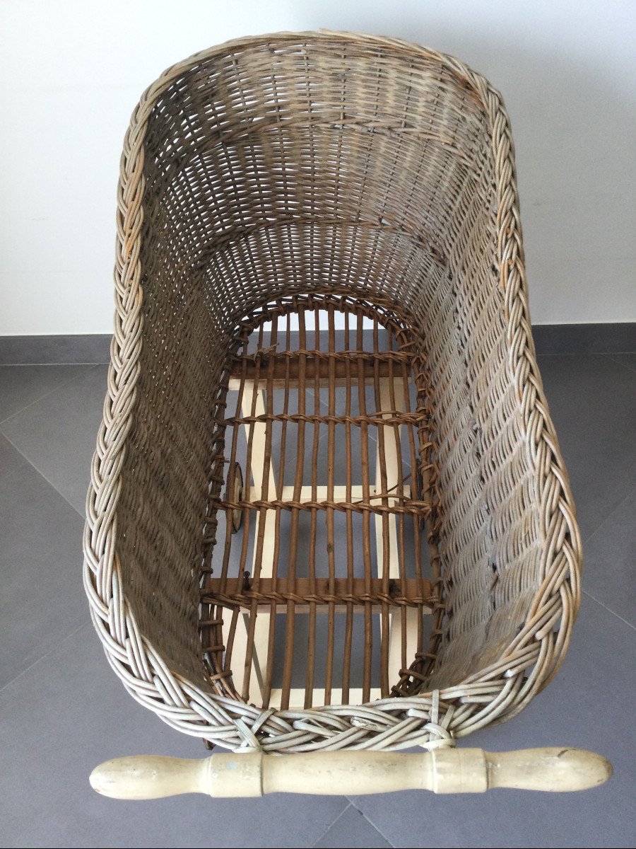 Wicker Pram On Wheels-photo-2