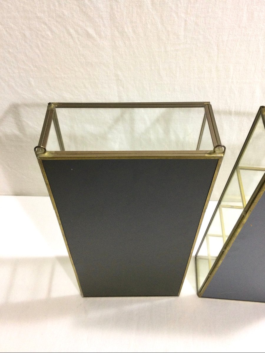 Pair Of Showcases-photo-3