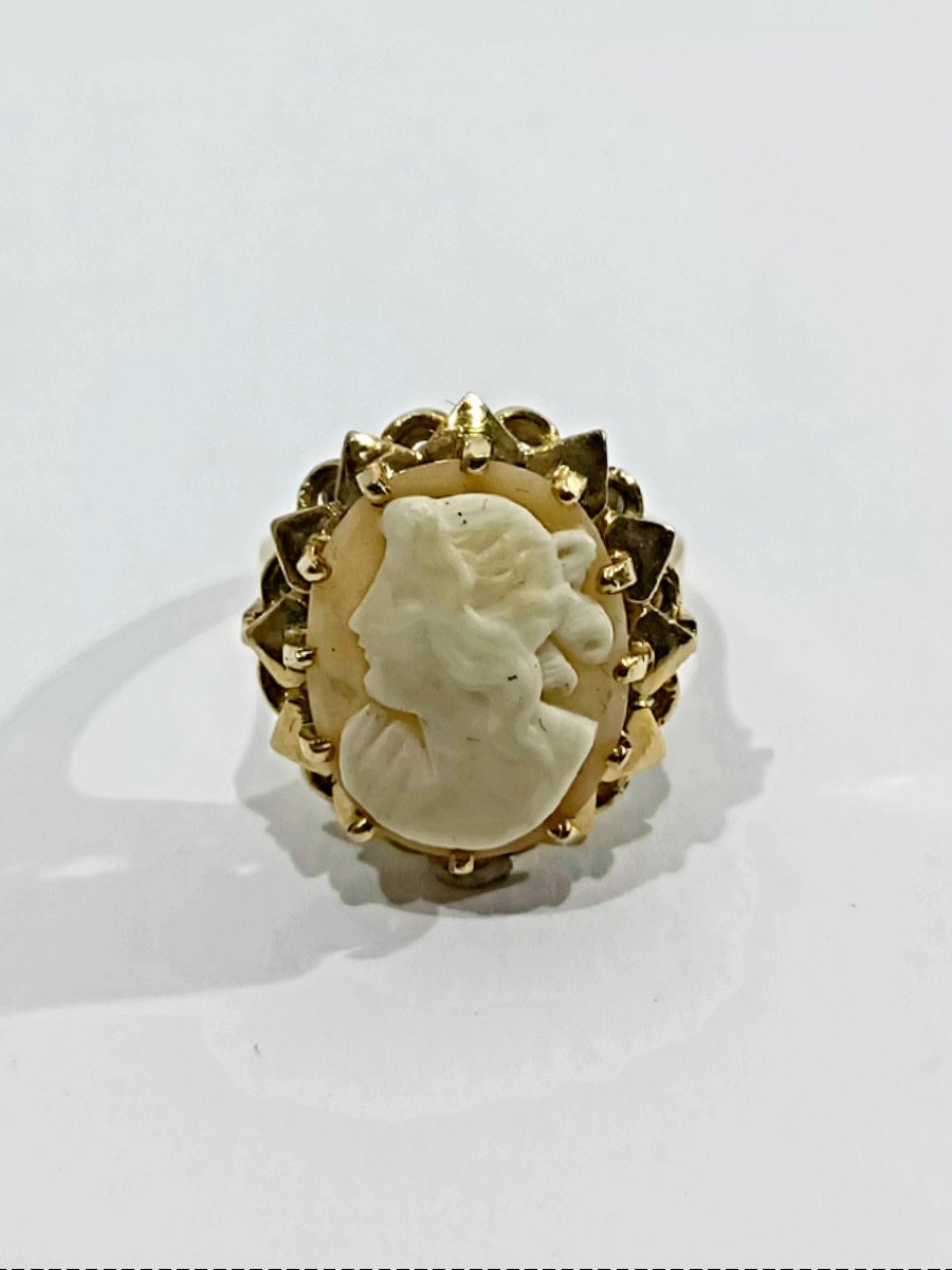 Rose Gold Cameo Ring