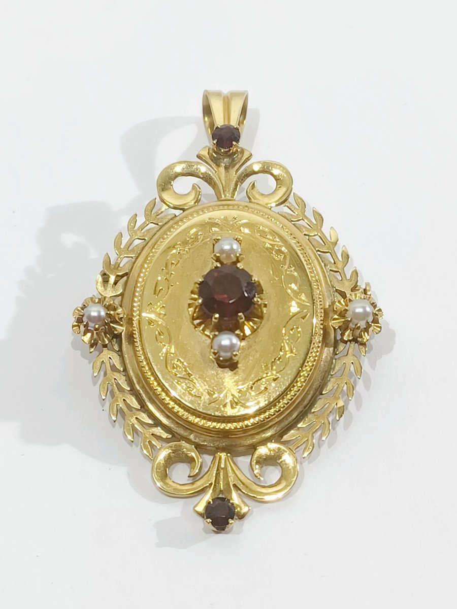 Napoleon III Gold Pendant