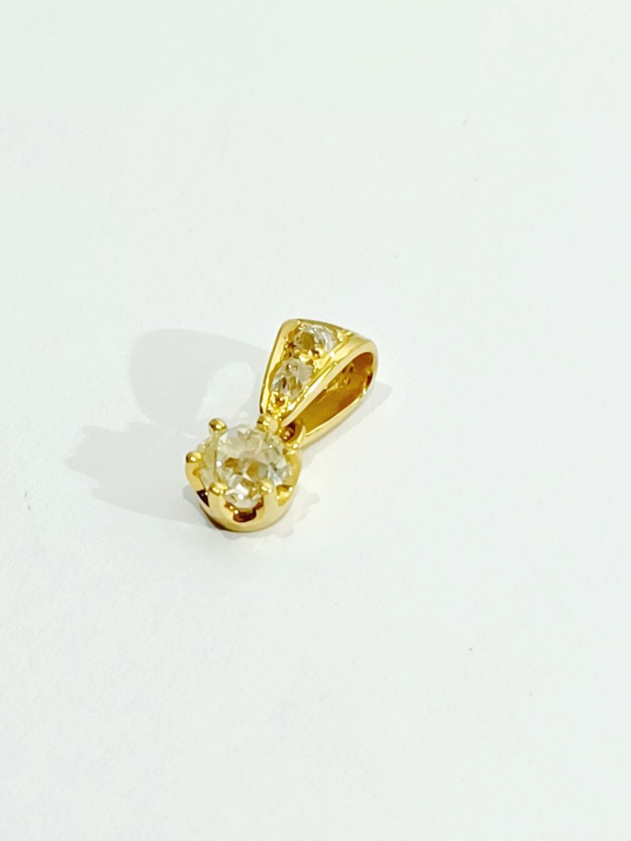 Gold And Diamond Pendant-photo-2