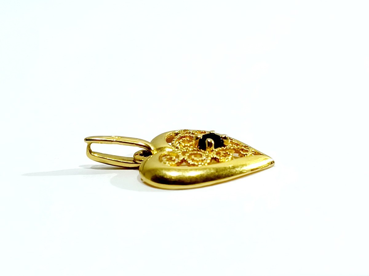 Gold And Sapphire Heart Pendant -photo-5