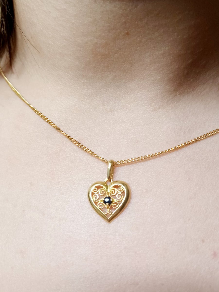 Gold And Sapphire Heart Pendant -photo-7