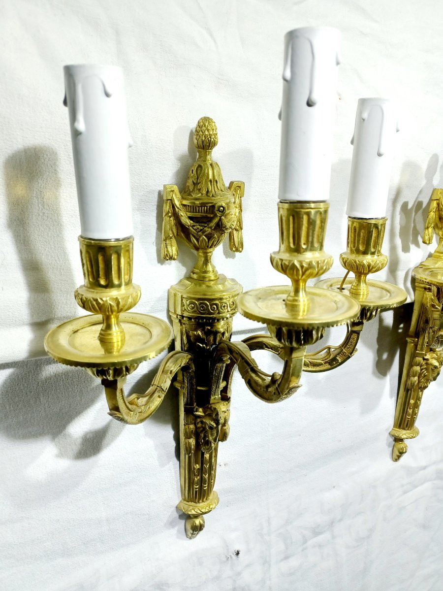 Pair Of 3-light Ram's Head Wall Lights-photo-2