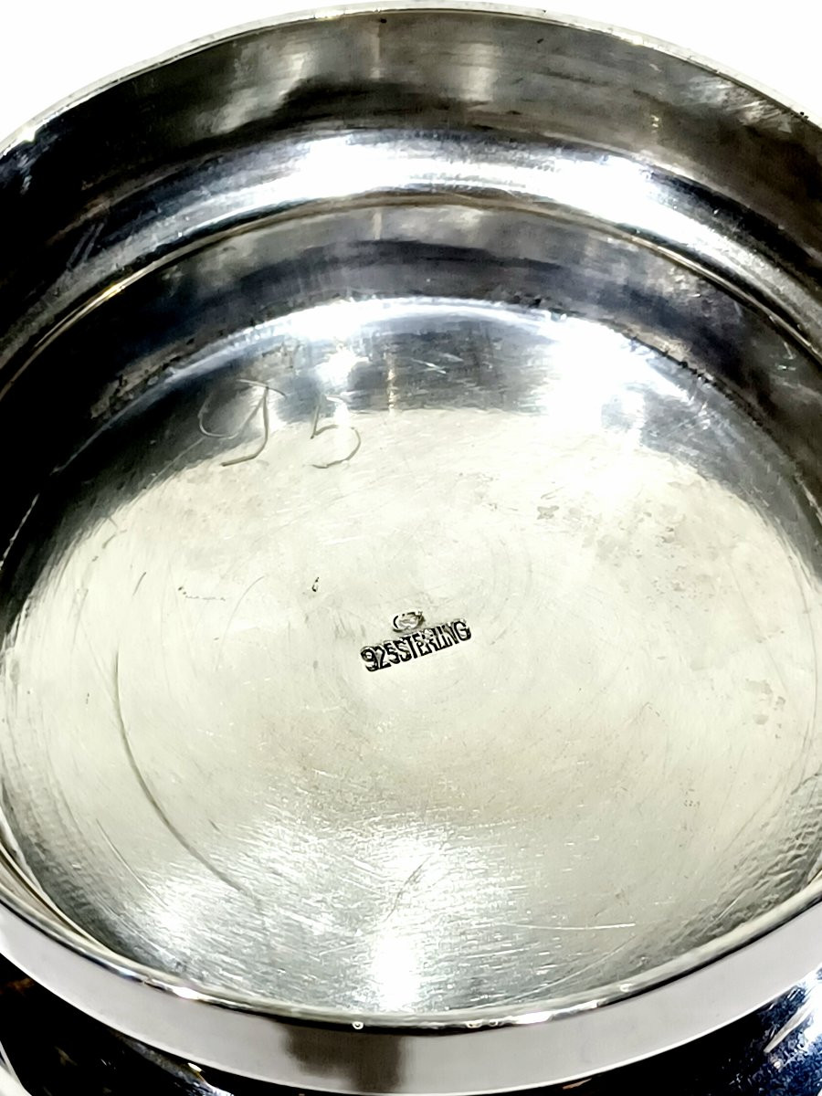 Silver Cup With American Work Gadroon Motif-photo-4
