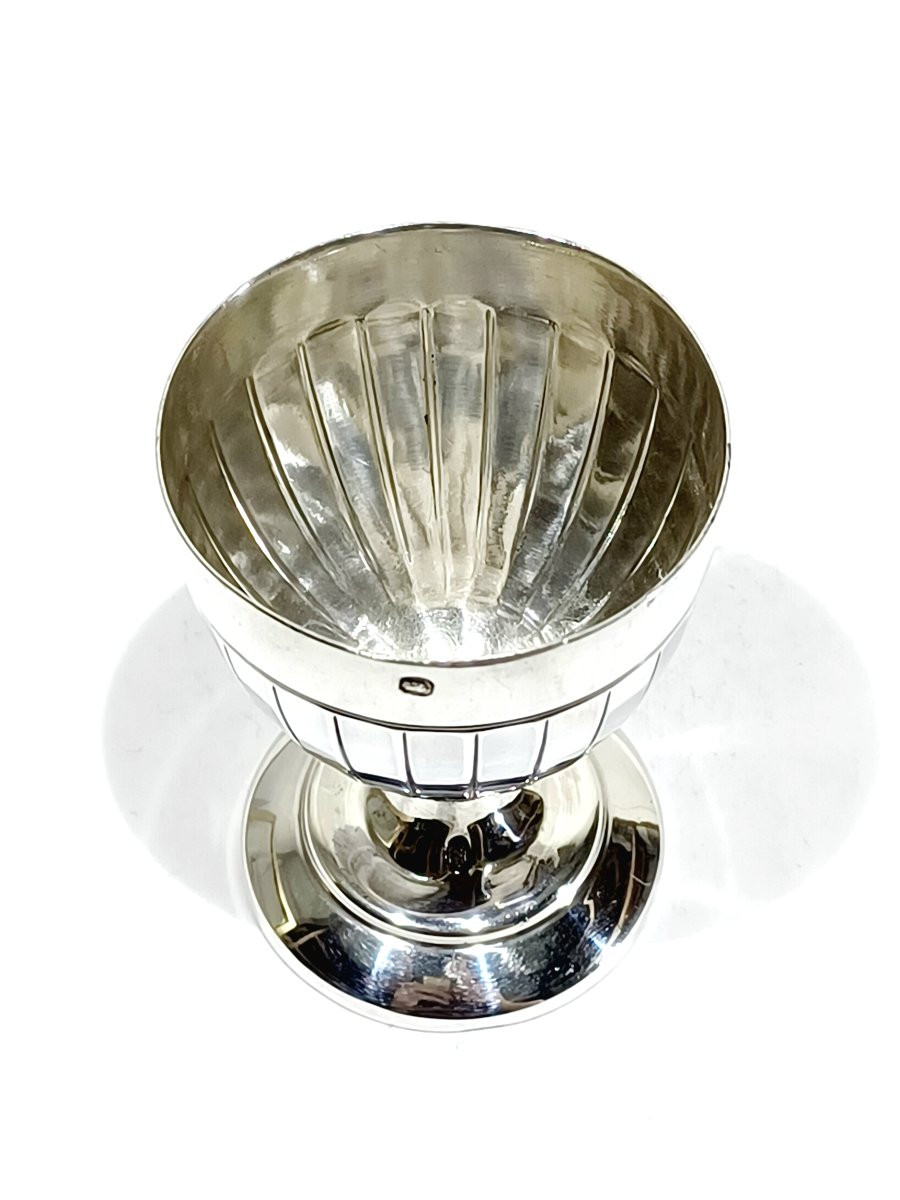 Art Deco Egg Cup On A Ribbed Pedestal-photo-4