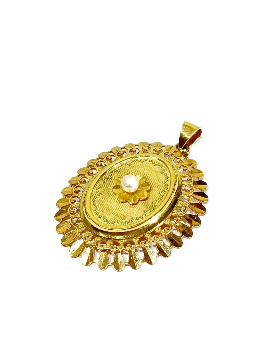 Gold And Pearl Pendant-photo-3