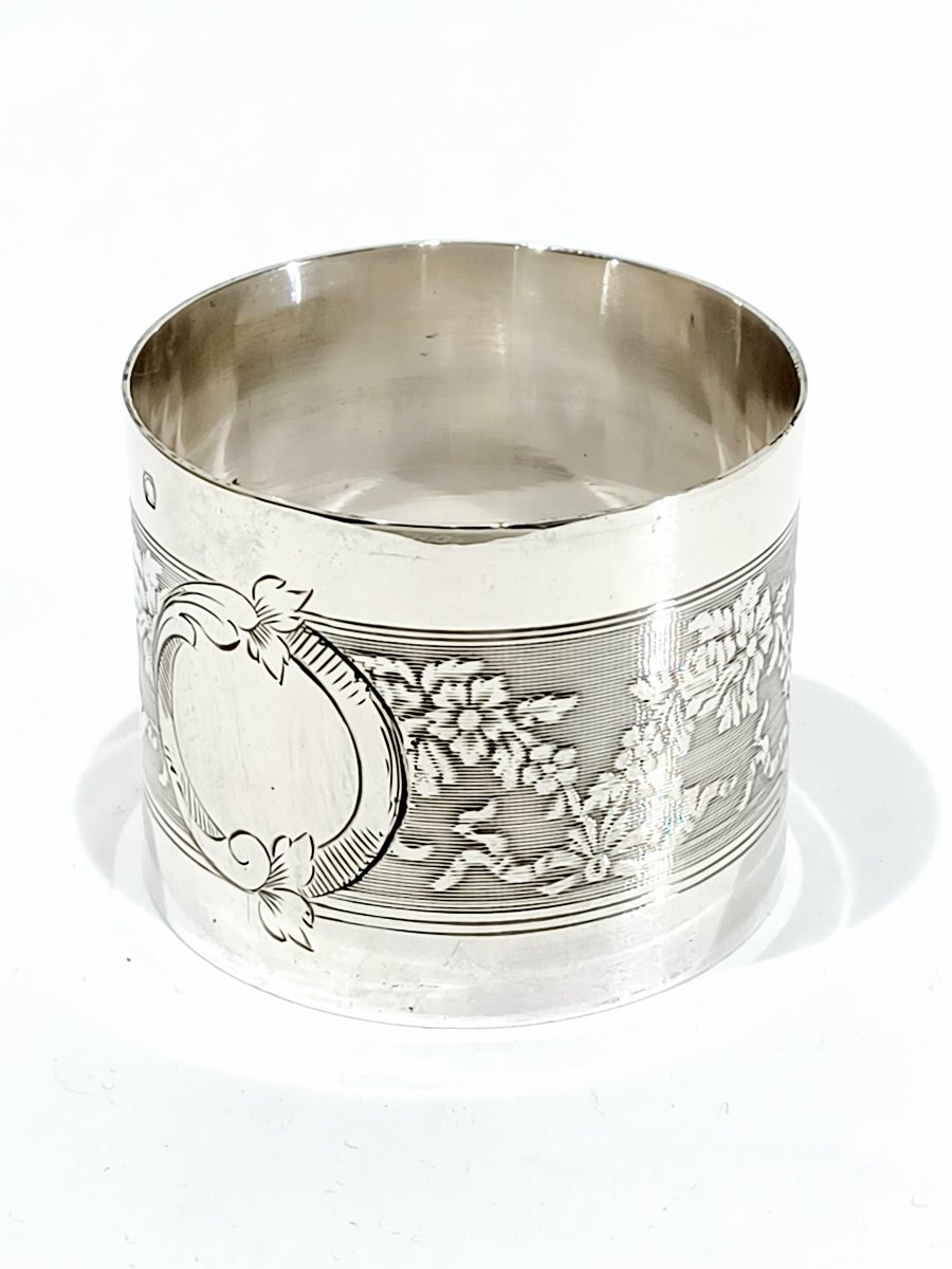 Rond serviette en argent massif cartouche vierge et fleurs-photo-2