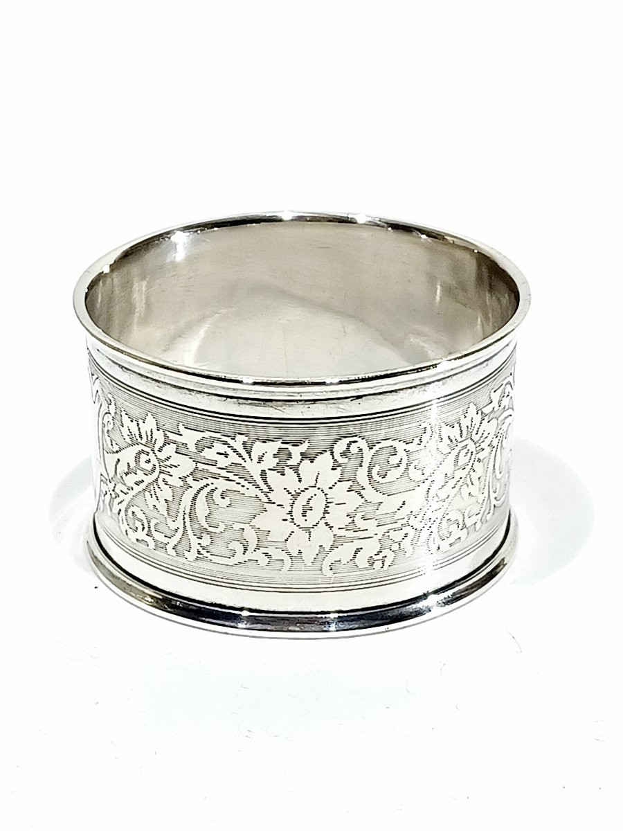 Napkin Ring With Flower Decoration-photo-1