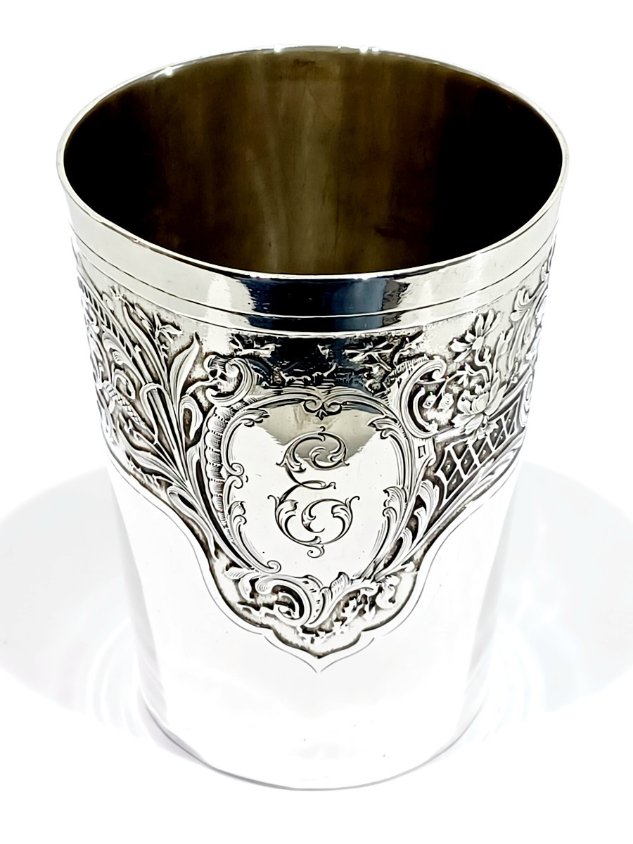 Grande timbale droite en argent massif style Louis XV