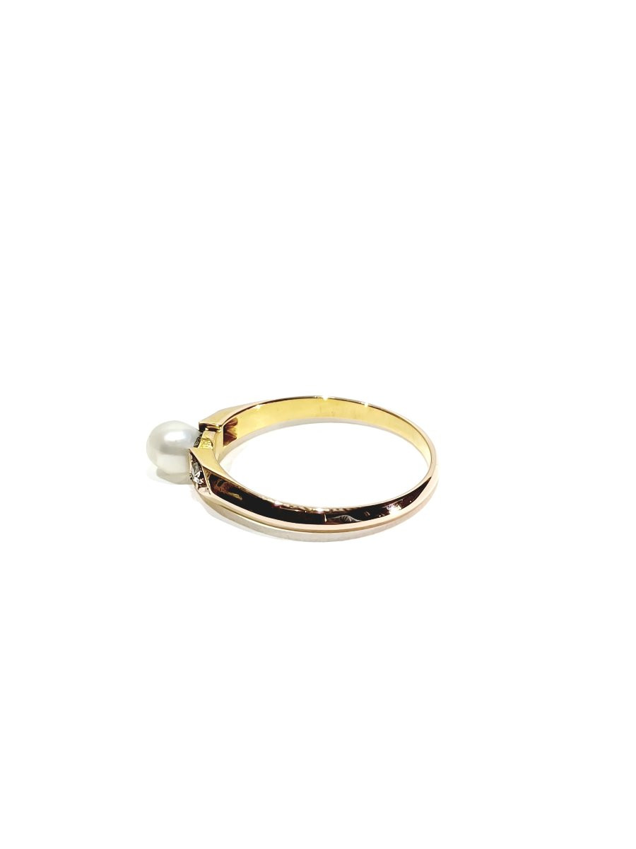 Rose Gold Pearl And Diamond Ring-photo-1