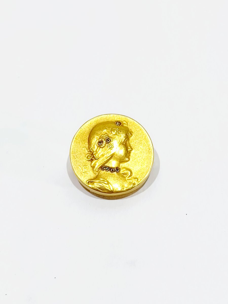 Emile Vernier - Art Nouveau Breastplate Button-photo-4