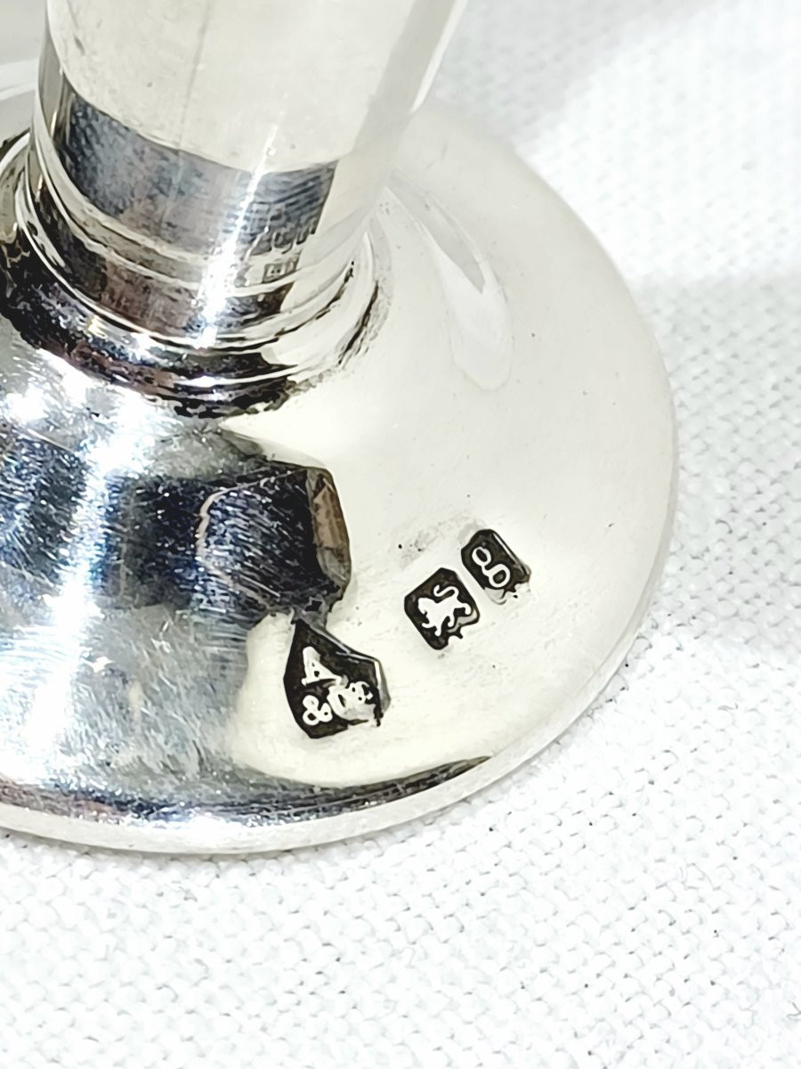 Asprey & Co - Petit vase cornet en argent-photo-4