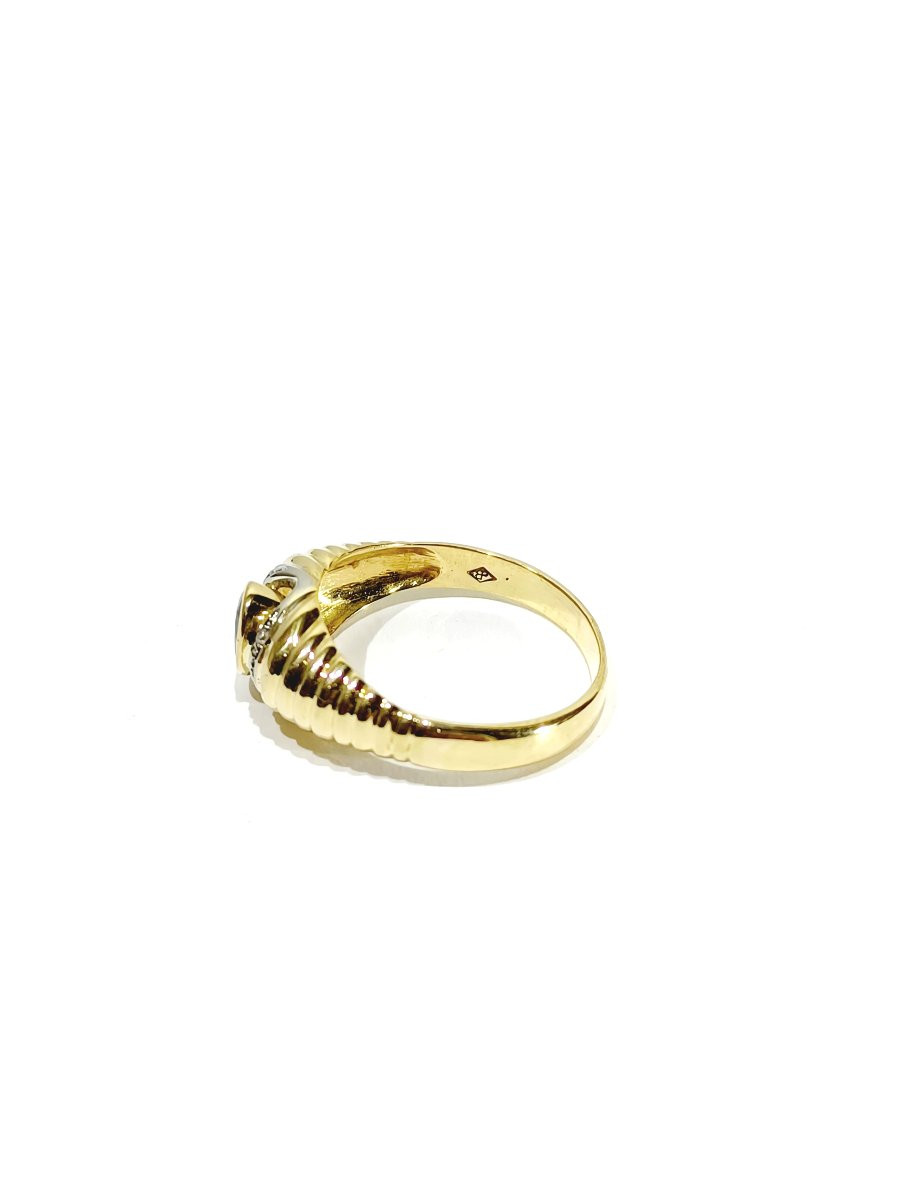 Yellow Gold Ring With Sapphire Diamonds-photo-1