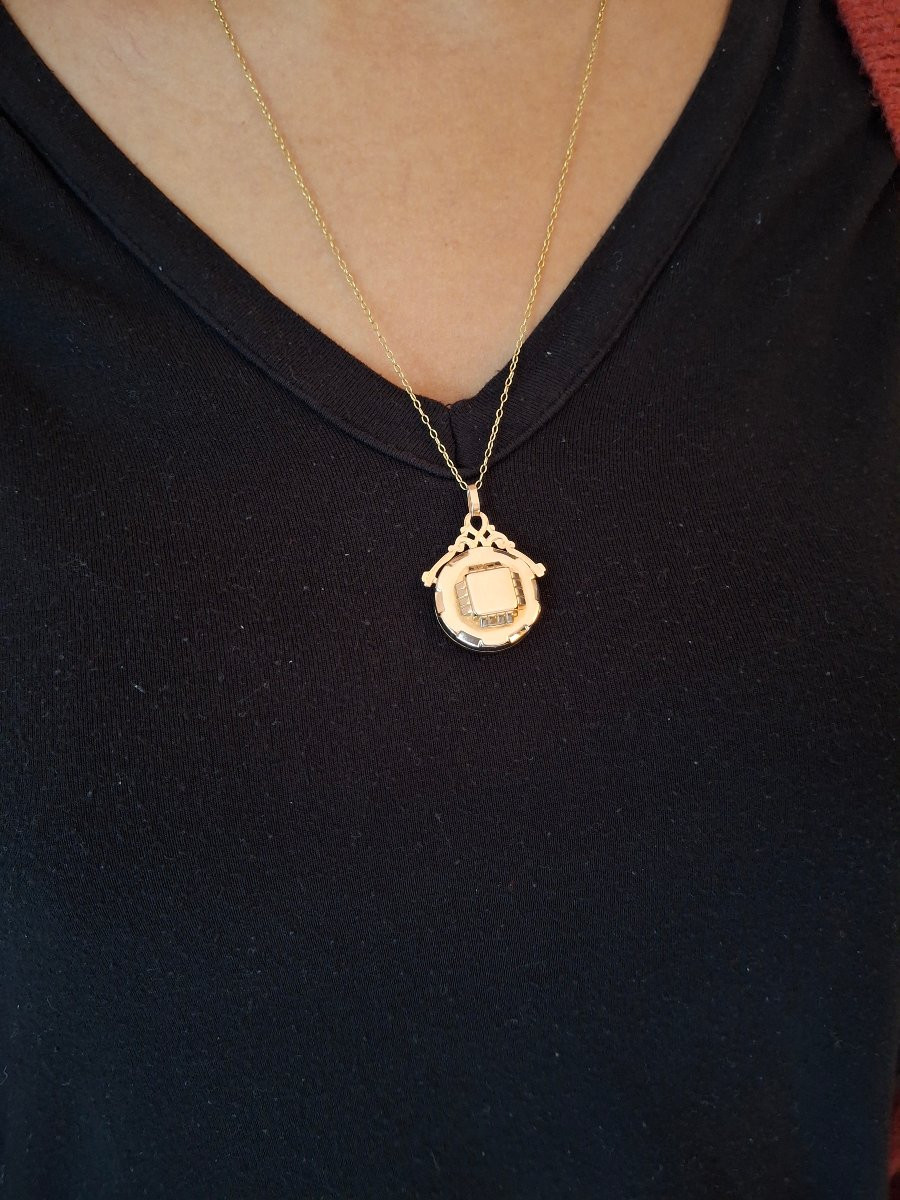 Art Deco Photo Medallion-photo-4