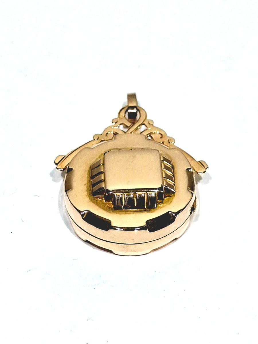 Art Deco Photo Medallion-photo-1