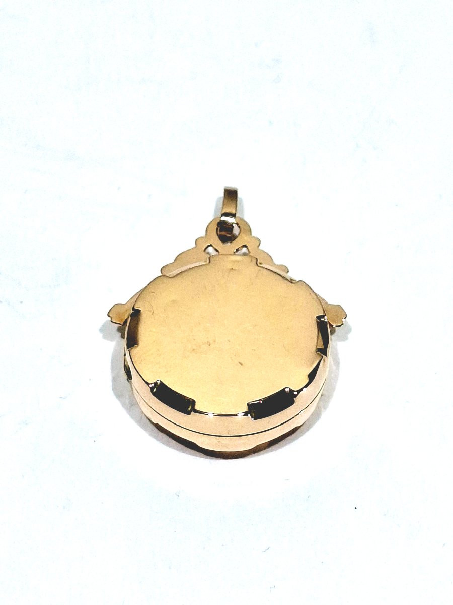 Art Deco Photo Medallion-photo-5