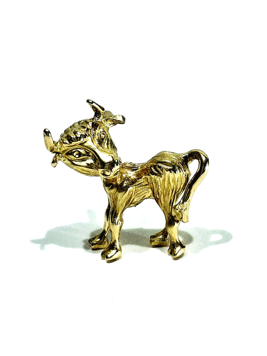 Gold Bull Pendant 