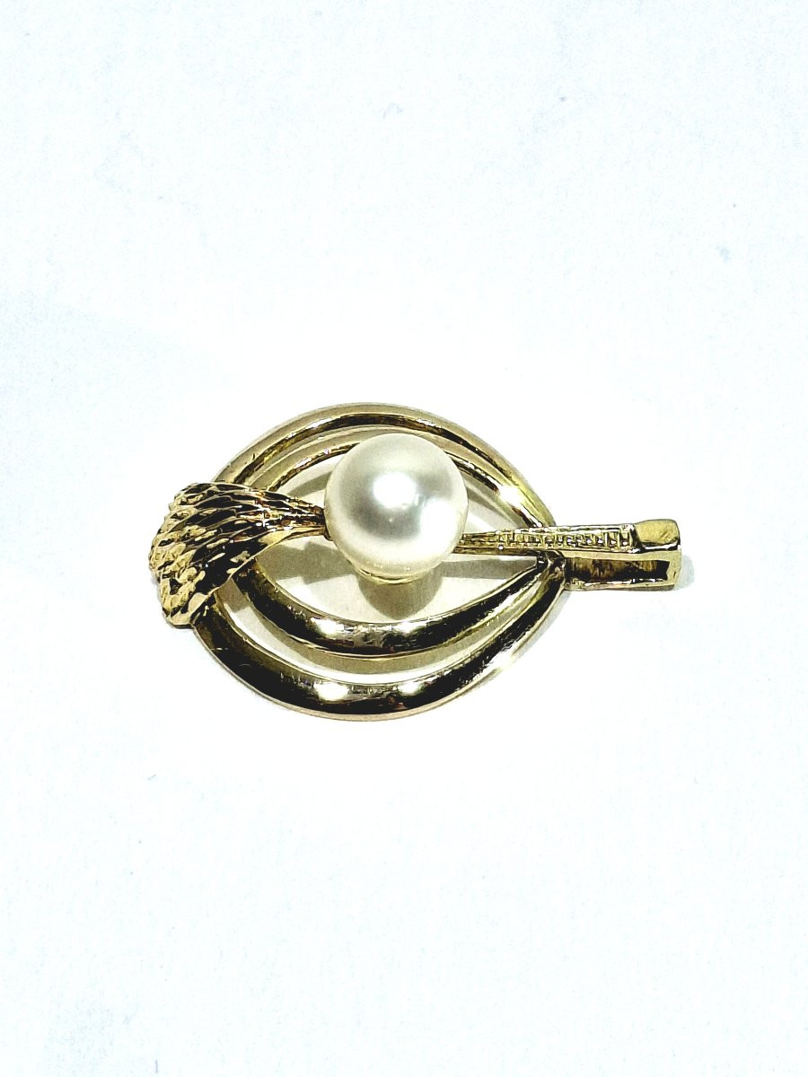 Gold And Pearl Pendant-photo-3