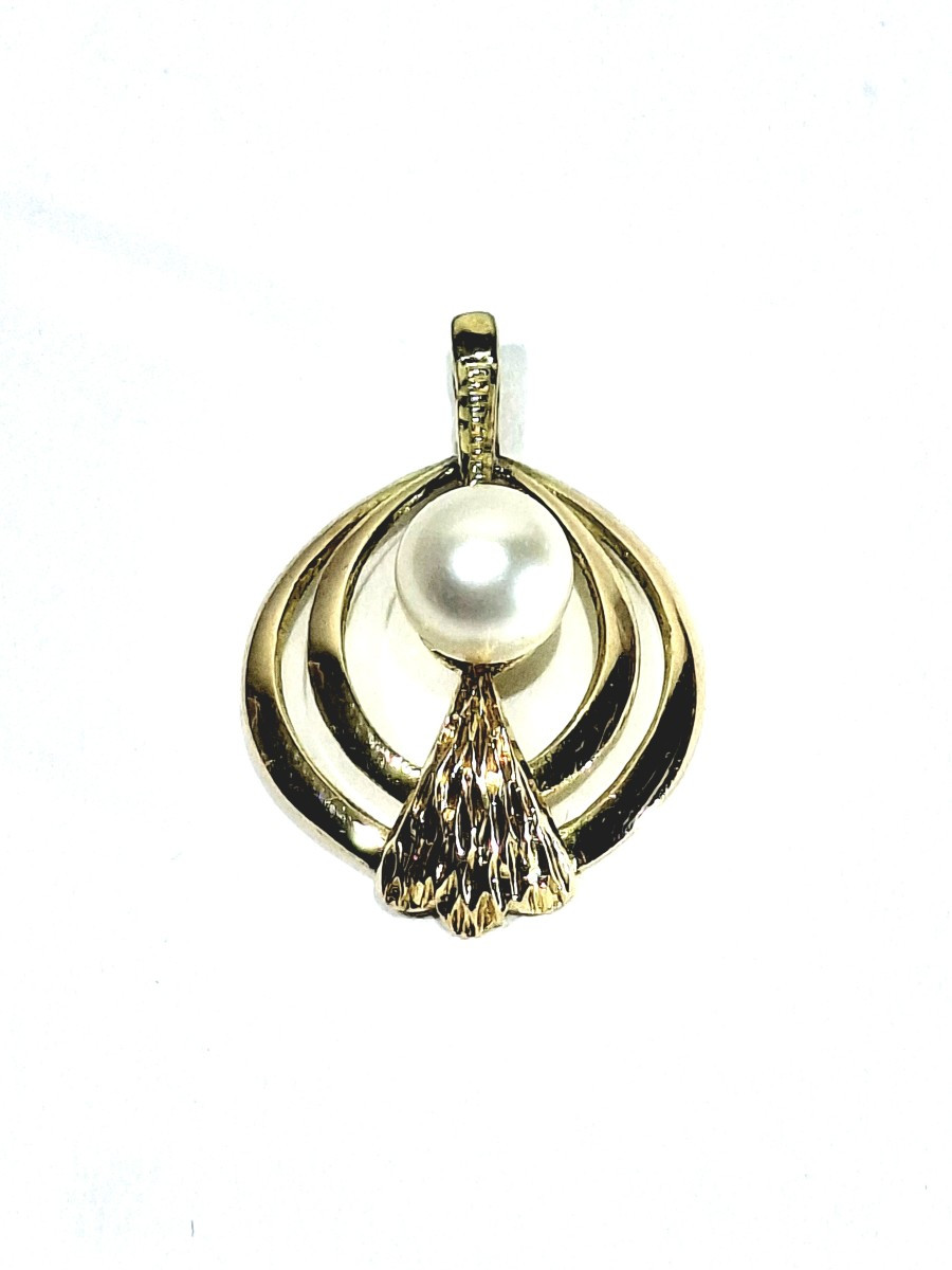 Gold And Pearl Pendant