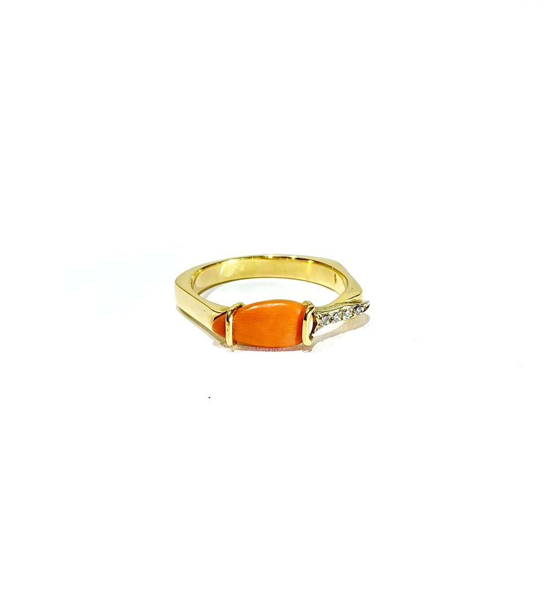 Gold, Coral And Diamond Ring-photo-2