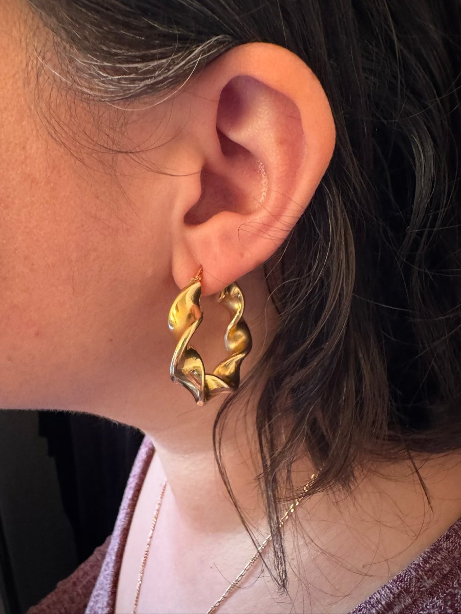 Pair Of Twisted Gold Hoop Earrings-photo-7