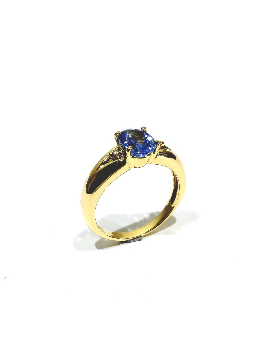 Yellow Gold Ring With Light Sapphire And Diamonds