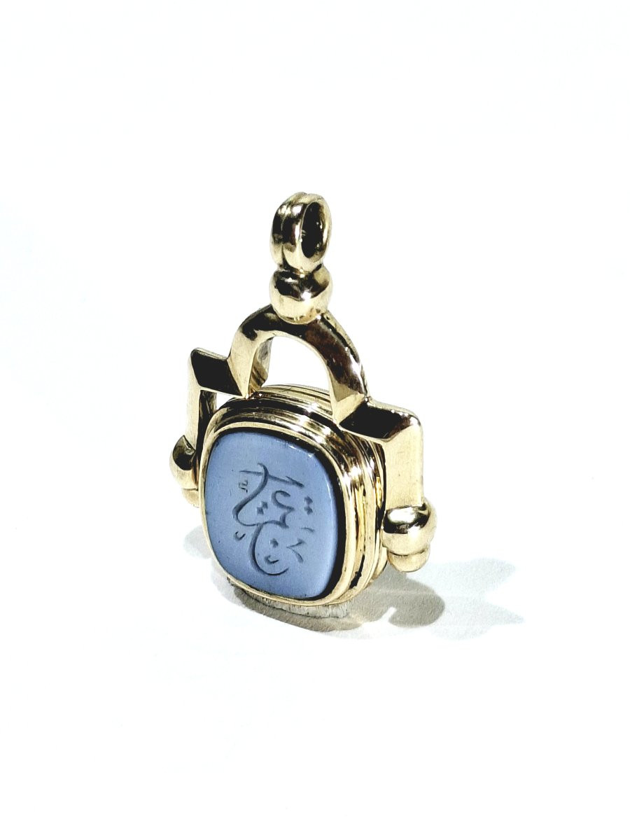 Cachet Gold And Agate Pendant-photo-4