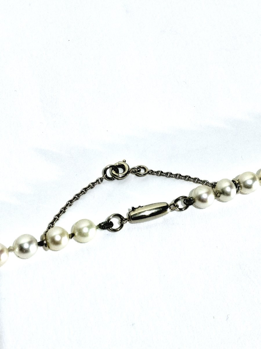 White Gold Pearl Clasp Necklace-photo-3