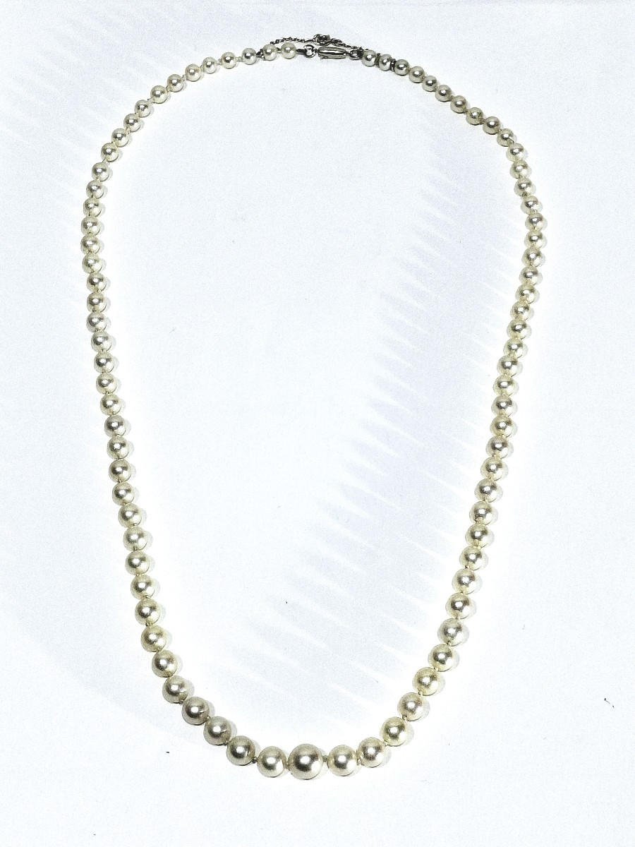 White Gold Pearl Clasp Necklace