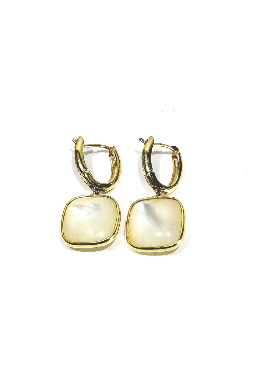 Paire de boucle d’oreilles en or et nacre-photo-1