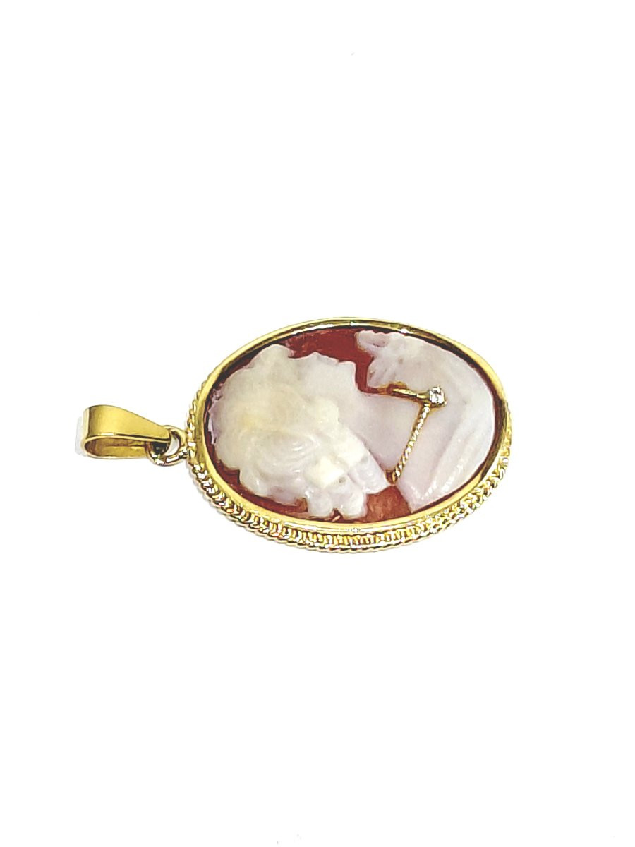 Gold Shell Cameo Pendant-photo-3