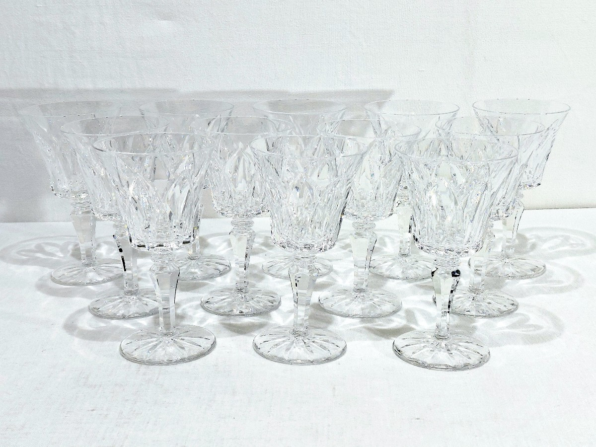 12 St Louis White Wine Glasses Camargue Model