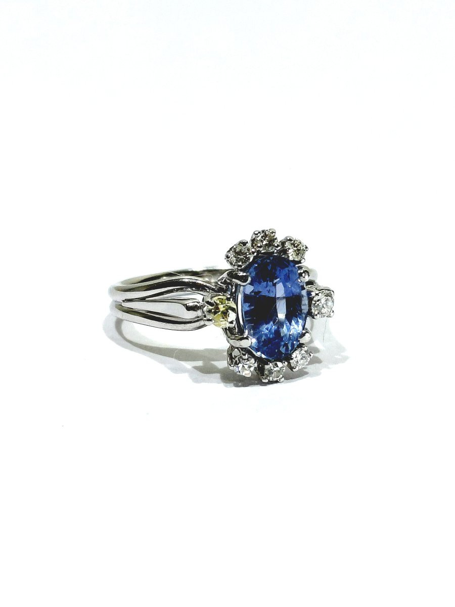 Ring In 18-carat White Gold, Sapphire And Diamonds-photo-3