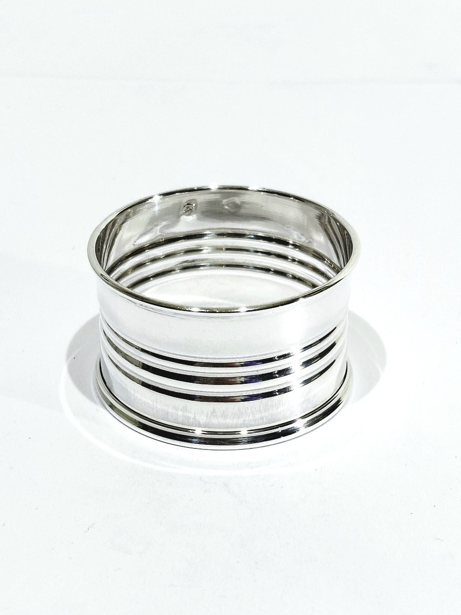 Massive Silver Napkin Ring With Streaks Design
