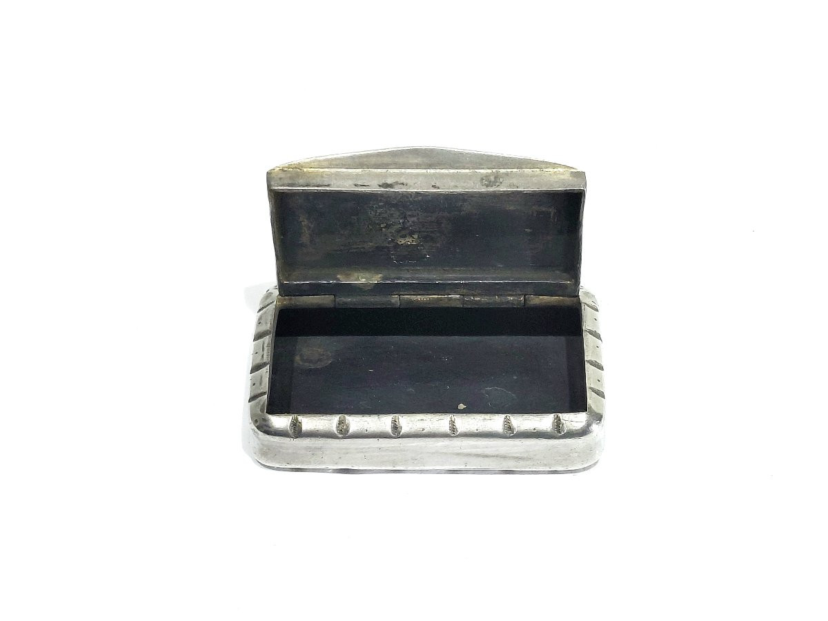 TABATIÈRE EN ARGENT GUILLOCHÉE -photo-3
