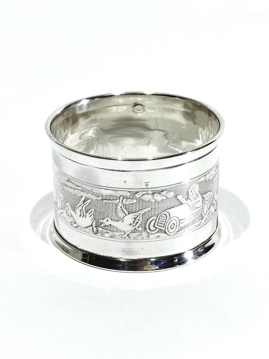 ROND DE SERVIETTE EN ARGENT
