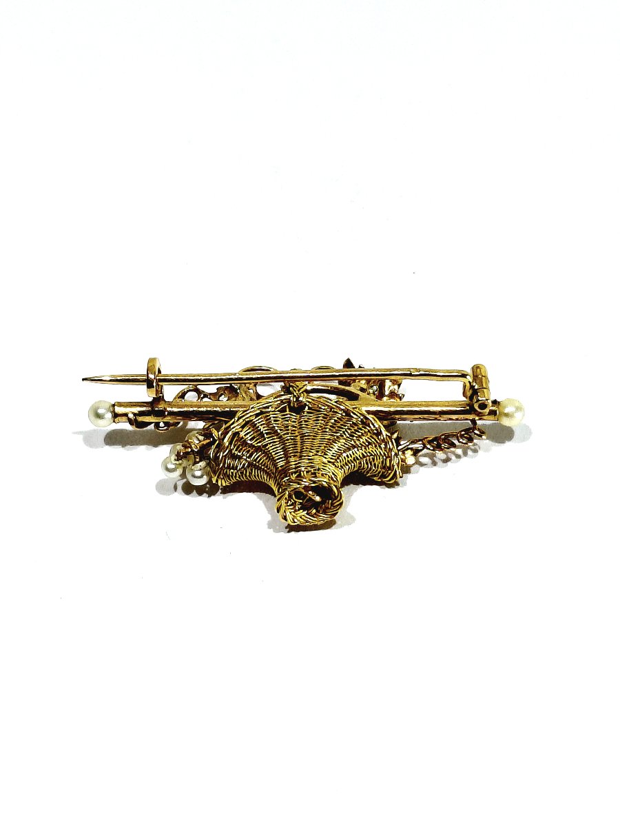 Yellow Gold, Rose Gold, And Pearl Brooch-photo-4